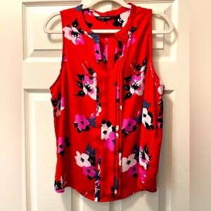 Hawthorn pleaded tank top